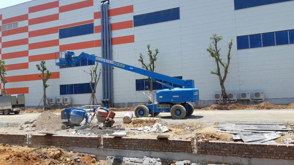 Xe nâng người boom lift ống lồng