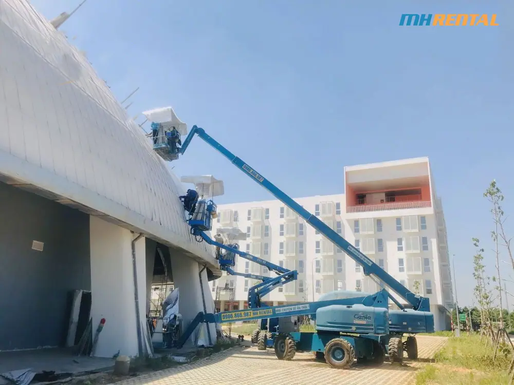 Xe nâng người boom lift dạng ống lồng