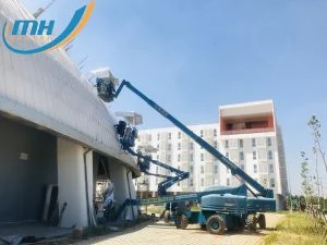 xe nâng người Manitou