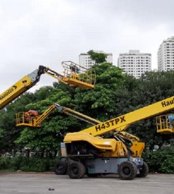 xe nâng người 42m