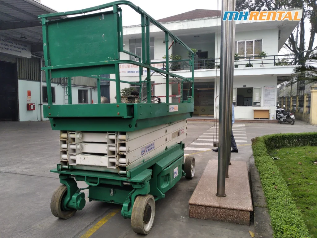 Kiểm tra xe JLG-3246