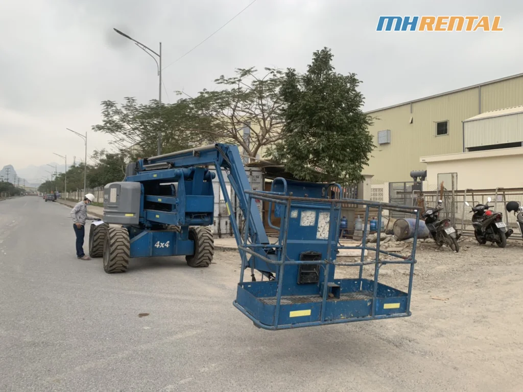 Vận hành kiểm tra xe Genie Z60/34