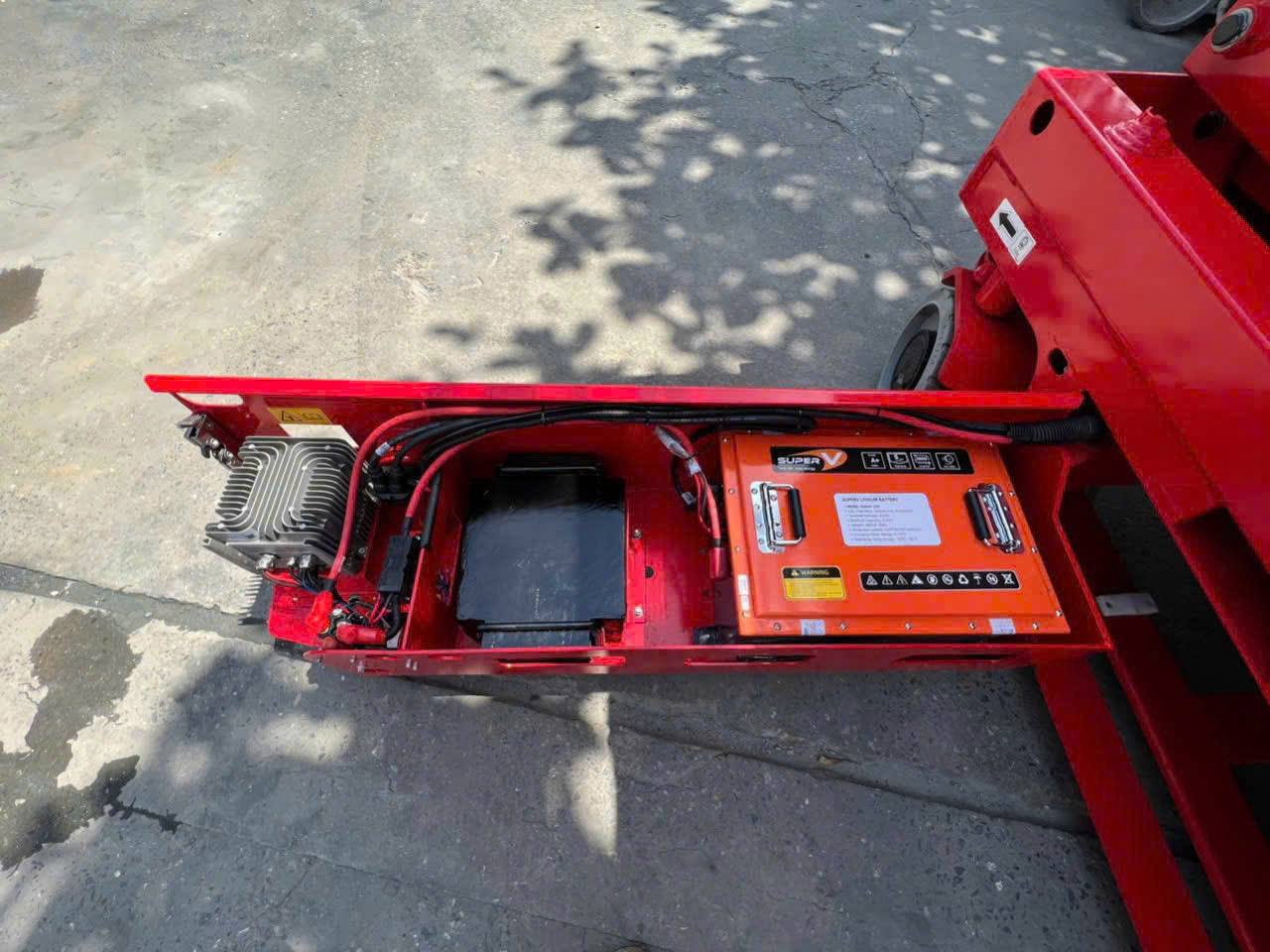 Pin lithium SuperV cho xe cắt kéo 14m 16m