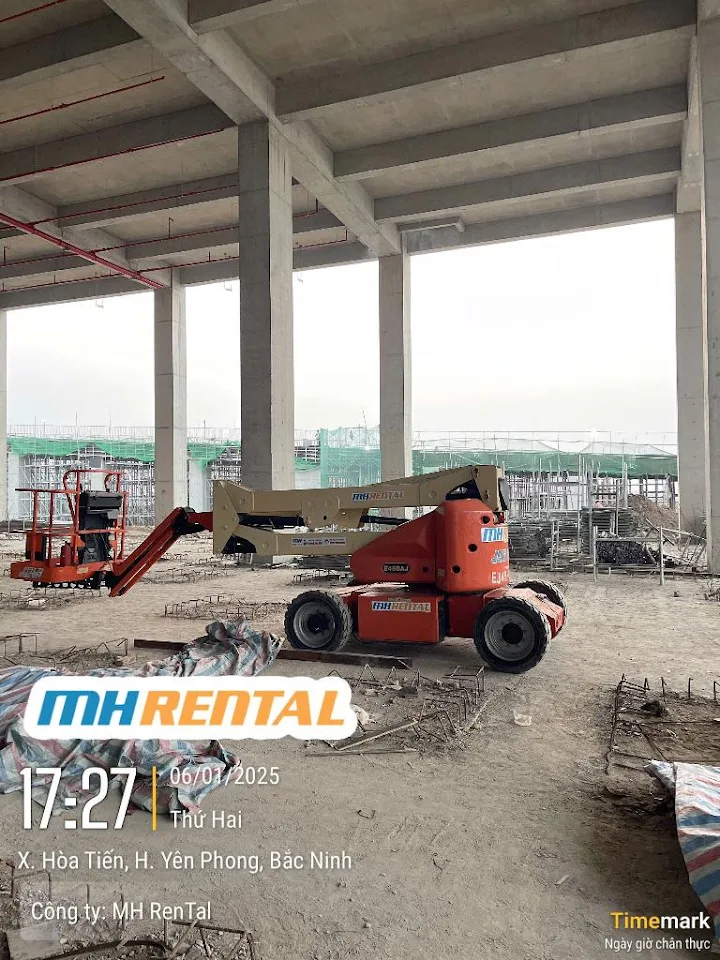 Xe JLG E450AJ tại công trình ở Yên Phong trong đợt bàn giao cho Hanyang Eng VN ngày 06/01/2025