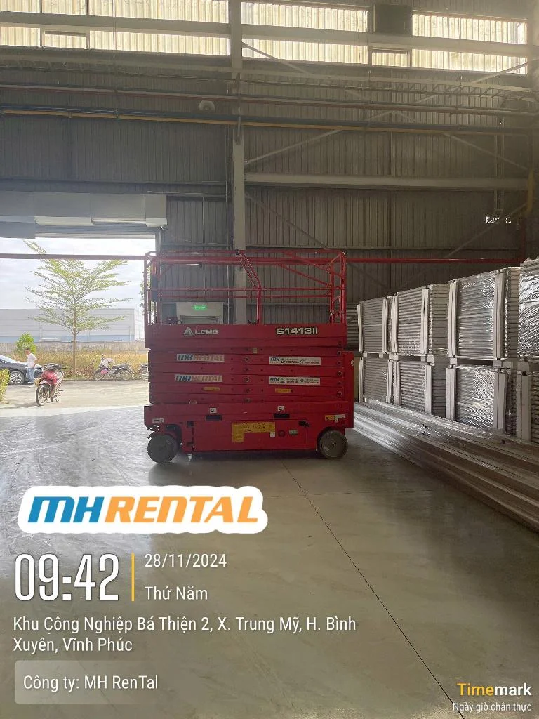 Xe LGMG S1413II trong nhà xưởng tại Bình Xuyên ngày 28/11/2024