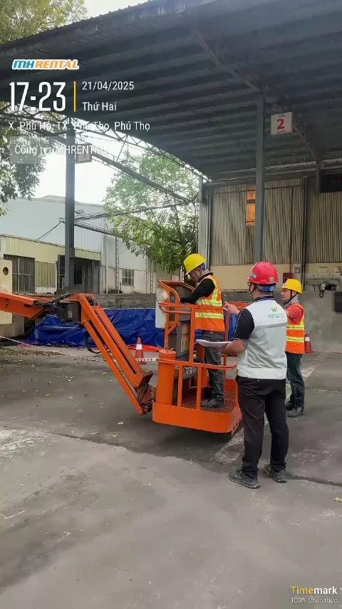 Góc cận giỏ nâng trong hồ sơ bàn giao xe cho Đại Thành Phát tại Phú Thọ