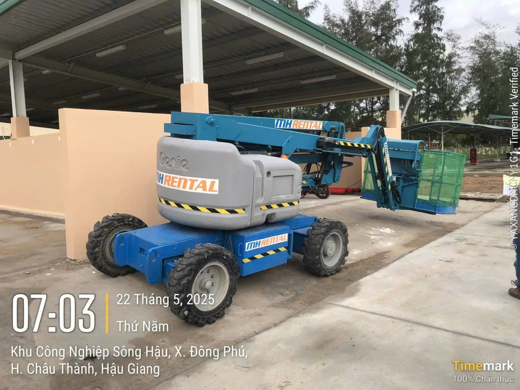 Xe nâng người Genie của MH Rental tại dự án Westfood, ảnh ghi ngày 22/05/2025